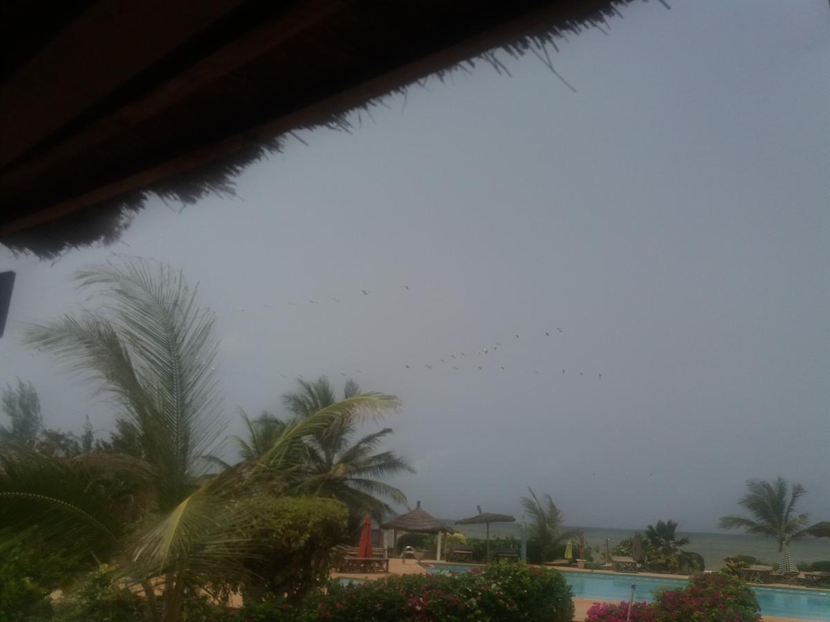 Terre D'Afrique Hotel Popenguine Buitenkant foto